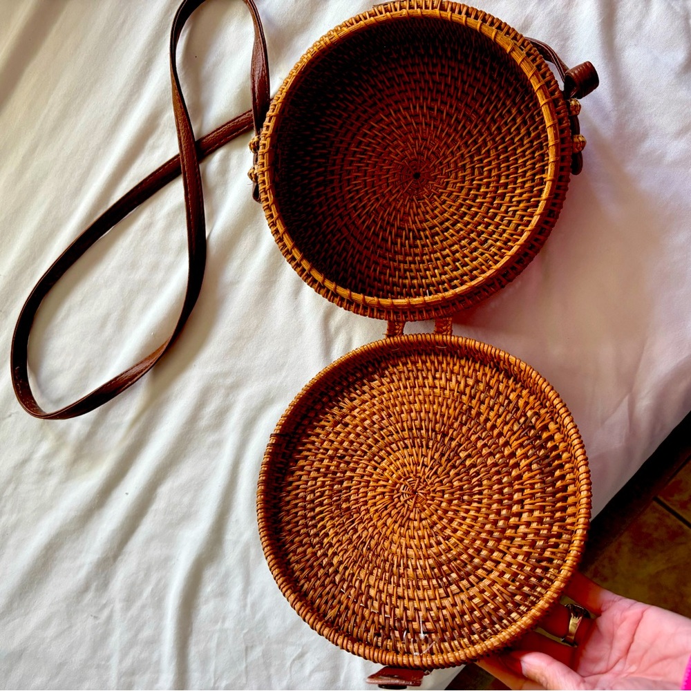 Rattan purse